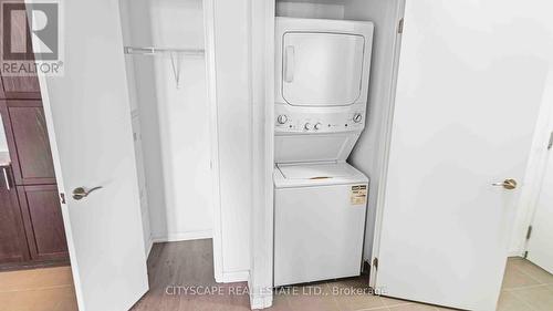 1412 - 830 Lawrence Avenue W, Toronto, ON - Indoor Photo Showing Laundry Room