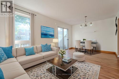 94 Christie Crescent, Barrie, ON - Indoor Photo Showing Living Room