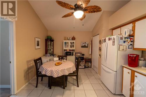 1202 Clement Street, Hawkesbury, ON - Indoor Photo Showing Dining Room