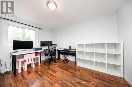 323 Cumberland Court E, Oshawa, ON - Indoor Photo Showing Office