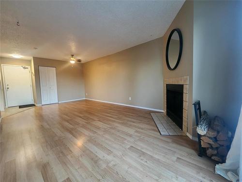 303 1683 Plessis Road, Winnipeg, MB - Indoor With Fireplace