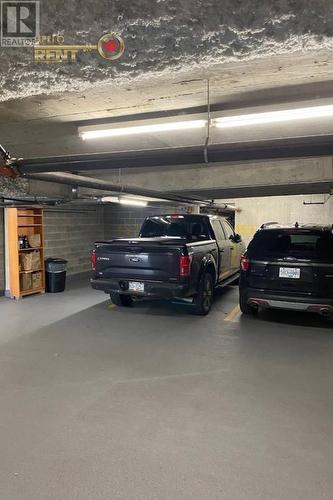 311 332 Lonsdale Avenue, North Vancouver, BC - Indoor Photo Showing Garage