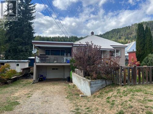 21 Short  Street, Fruitvale, BC - Outdoor