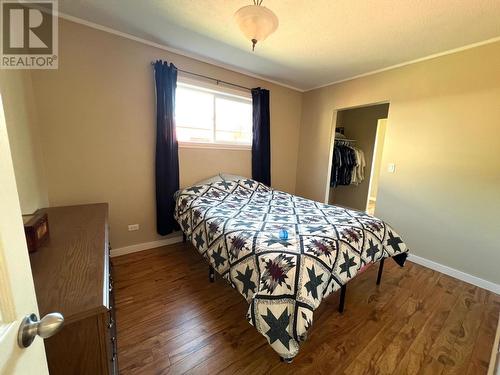 21 Short  Street, Fruitvale, BC - Indoor Photo Showing Bedroom