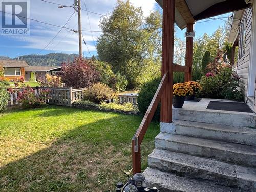 21 Short  Street, Fruitvale, BC - Outdoor With Deck Patio Veranda