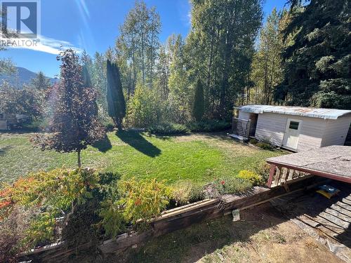 21 Short  Street, Fruitvale, BC - Outdoor