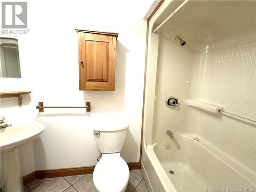 3756 Route 127, Bayside, NB - Indoor Photo Showing Bathroom