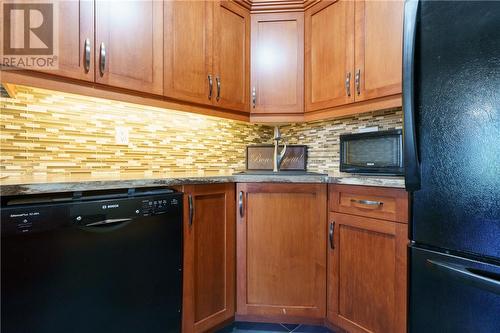 582 Summerhill Crescent, Sudbury, ON - Indoor Photo Showing Kitchen