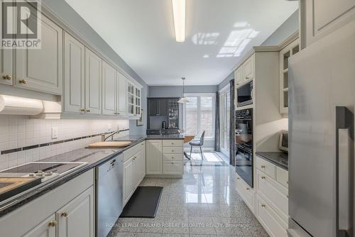 43 - 1040 Riverside Drive, London, ON - Indoor Photo Showing Kitchen