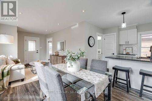 1103 Trafalgar Street, London, ON - Indoor Photo Showing Dining Room