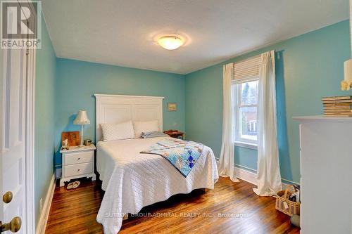 284 Richmond Street E, Oshawa, ON - Indoor Photo Showing Bedroom