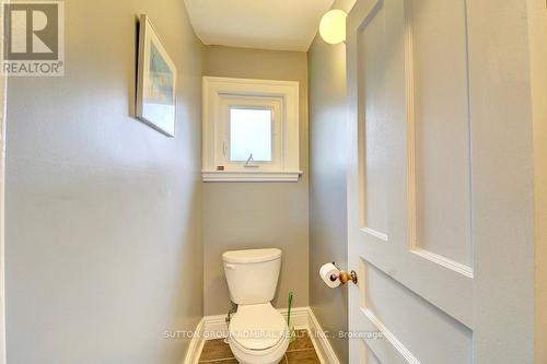 284 Richmond Street E, Oshawa, ON - Indoor Photo Showing Bathroom