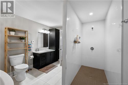 358 Glengrove Street, Moncton, NB - Indoor Photo Showing Bathroom