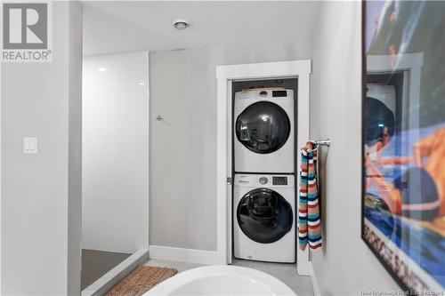 358 Glengrove Street, Moncton, NB - Indoor Photo Showing Laundry Room