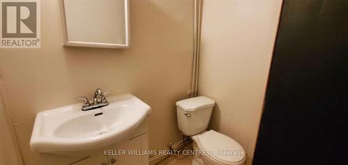 14 Elm Grove Avenue, Richmond Hill, ON - Indoor Photo Showing Bathroom