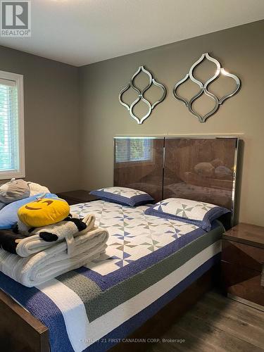 307 Portrush Place, London, ON - Indoor Photo Showing Bedroom