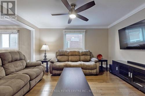 3385 Hargrove Road, Mississauga, ON - Indoor Photo Showing Living Room