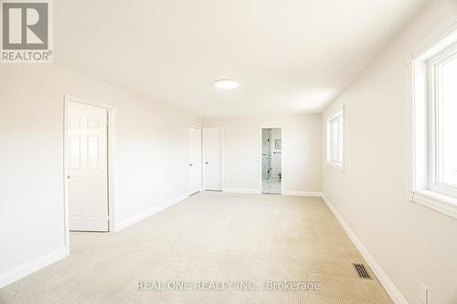 621 Winterton Way, Mississauga, ON - Indoor Photo Showing Other Room