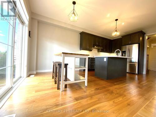 115 Kaitting Trail, Oakville, ON - Indoor Photo Showing Kitchen