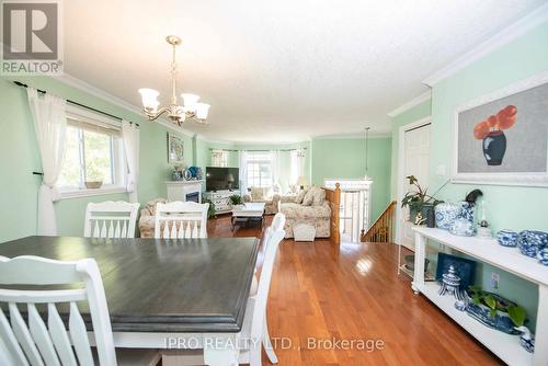 128 Smallman Drive, Wasaga Beach, ON - Indoor Photo Showing Dining Room