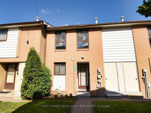 141-141 Fleetwood Cres, Brampton, ON - Outdoor