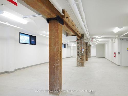 Lower-2738 Dundas St W, Toronto, ON 