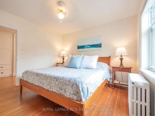 9 York St, Orangeville, ON - Indoor Photo Showing Bedroom