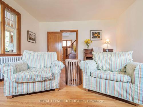 9 York St, Orangeville, ON - Indoor Photo Showing Living Room