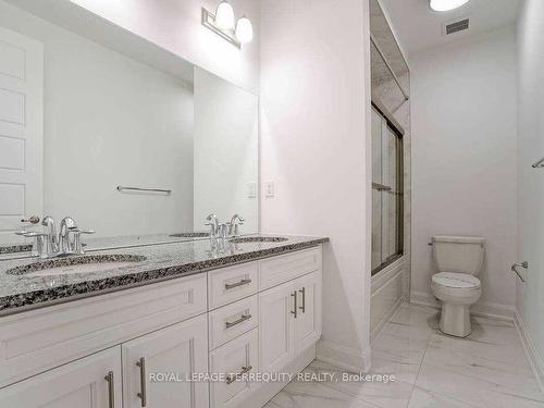 1469 Varelas Pass, Oakville, ON - Indoor Photo Showing Bathroom