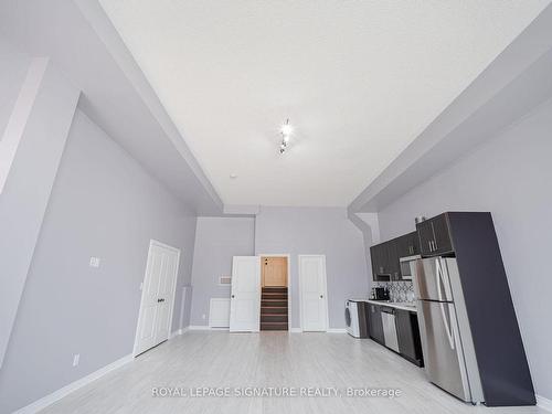 50 Mccardy Crt, Caledon, ON - Indoor Photo Showing Kitchen