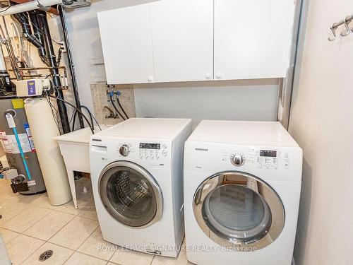 258 Mcmeeken Dr, Cambridge, ON - Indoor Photo Showing Laundry Room