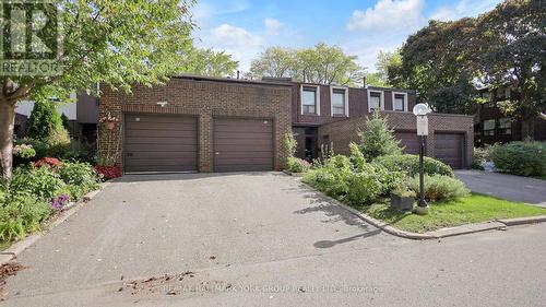 78 Spire Hillway Way, Toronto, ON 