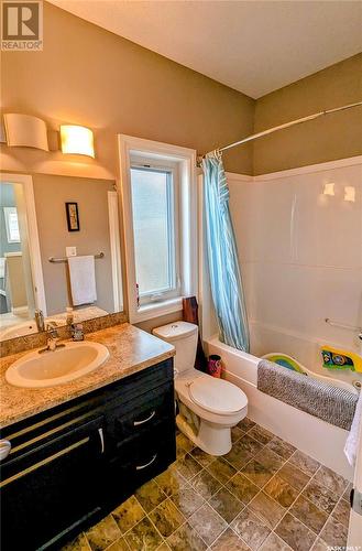 8718 Hincks Lane, Regina, SK - Indoor Photo Showing Bathroom