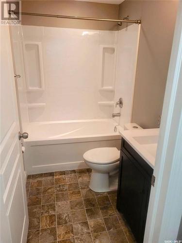 8718 Hincks Lane, Regina, SK - Indoor Photo Showing Bathroom