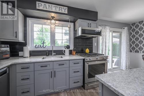 116 Susan Avenue, London, ON - Indoor Photo Showing Kitchen