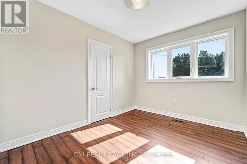 301 Christina Avenue, Hamilton, ON - Indoor Photo Showing Other Room