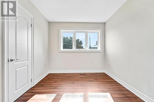 301 Christina Avenue, Hamilton, ON - Indoor Photo Showing Other Room