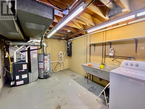 1081 Senate Court, Sarnia, ON - Indoor Photo Showing Basement