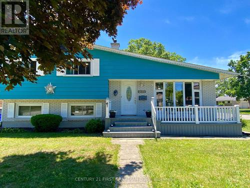 1081 Senate Court, Sarnia, ON - Outdoor With Deck Patio Veranda With Facade