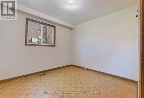 70 Saint Andrews Boulevard, Toronto, ON - Indoor Photo Showing Other Room