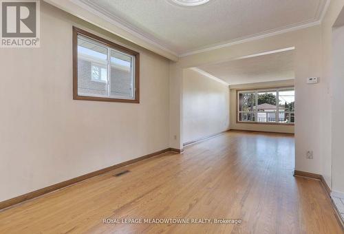 70 Saint Andrews Boulevard, Toronto, ON - Indoor Photo Showing Other Room