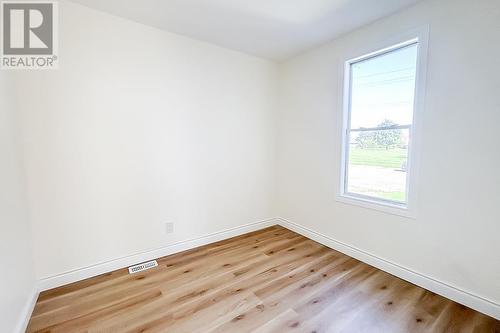 209 Spadina Ave, Sault Ste. Marie, ON - Indoor Photo Showing Other Room