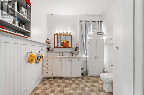 141 Main Street, Brighton, ON - Indoor Photo Showing Bathroom