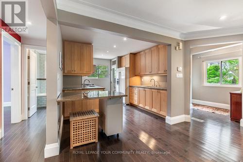 21 Yewfield Crescent, Toronto, ON - Indoor Photo Showing Kitchen