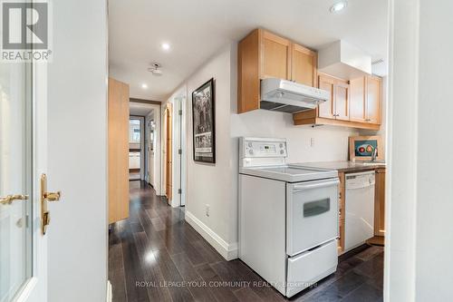 21 Yewfield Crescent, Toronto, ON - Indoor Photo Showing Kitchen