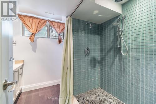 21 Yewfield Crescent, Toronto, ON - Indoor Photo Showing Bathroom