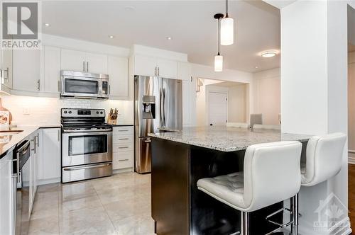 440 White Arctic Avenue, Ottawa, ON - Indoor Photo Showing Kitchen With Stainless Steel Kitchen With Upgraded Kitchen