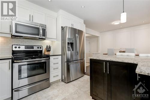 440 White Arctic Avenue, Ottawa, ON - Indoor Photo Showing Kitchen With Stainless Steel Kitchen With Upgraded Kitchen