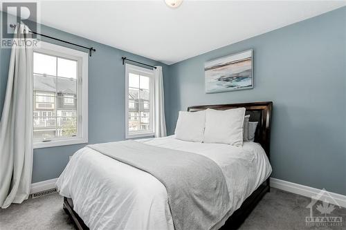 440 White Arctic Avenue, Ottawa, ON - Indoor Photo Showing Bedroom