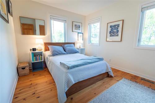 22 Thorvaldson Drive, Arnes, MB - Indoor Photo Showing Bedroom